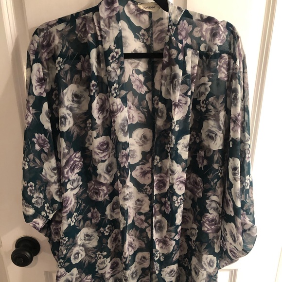 Flower Kimono - Picture 1 of 3